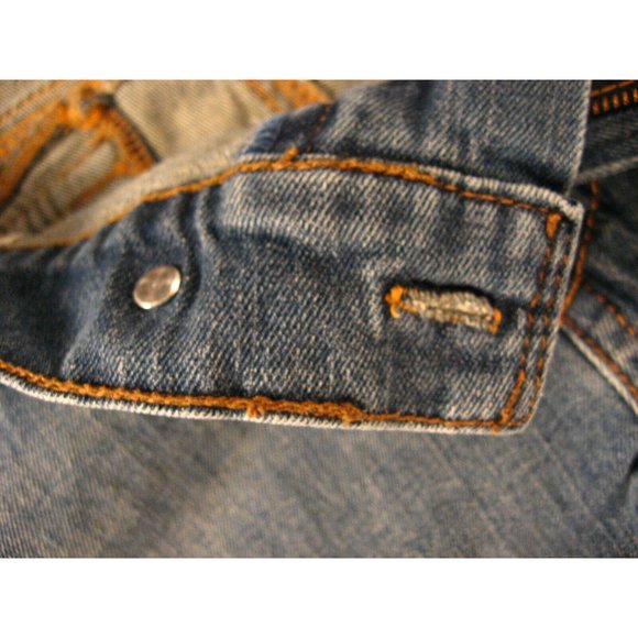 LEVI'S 542 Womans JEAN SHORTS Cut Off 14M Blue Denim Red Tab - Picture 8 of 11